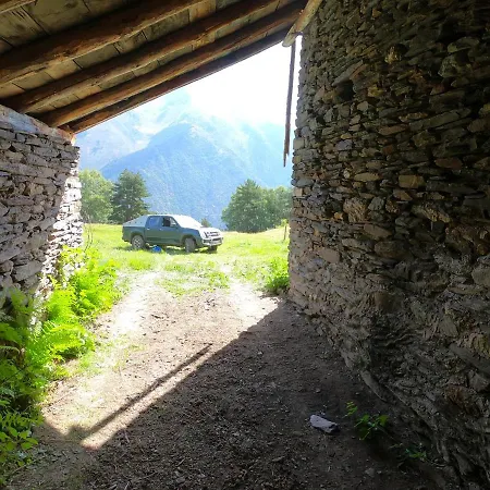 Luxury tent Bordes Pirineu, Costuix