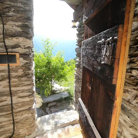Luxury tent Bordes Pirineu, Costuix
